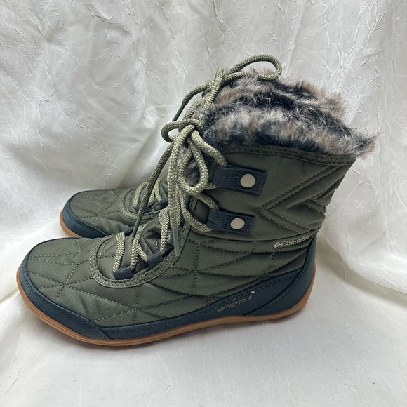 Columbia Minx Shorty 3 Women's Green Quilted Winter Boots size 7 - Picture 3 of 6